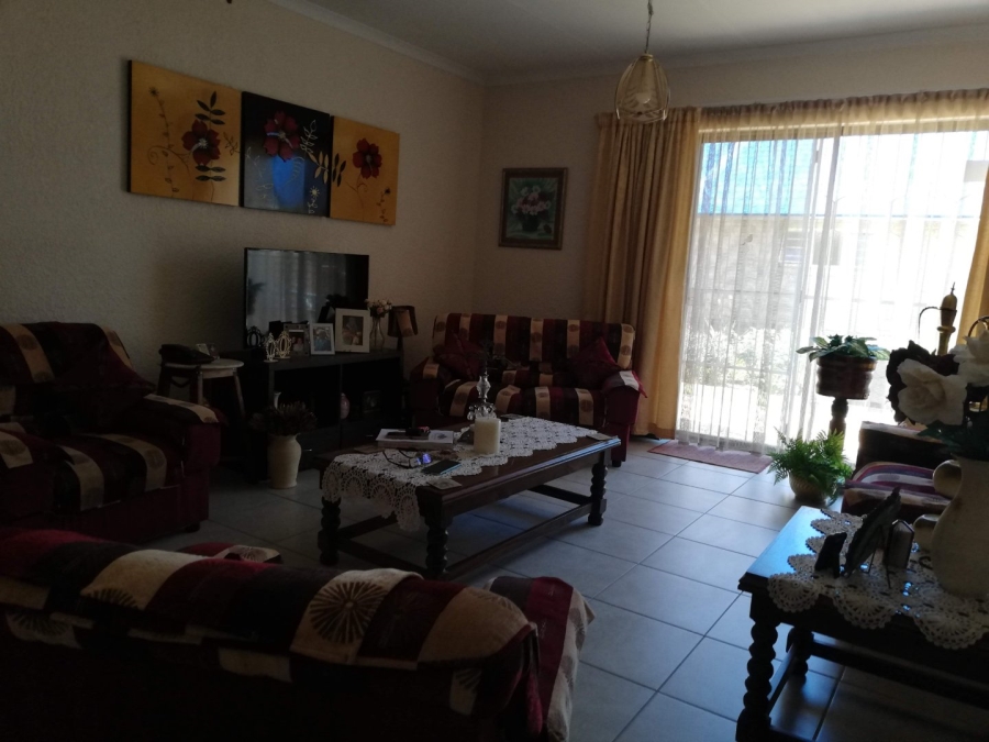 1 Bedroom Property for Sale in Oudorp North West